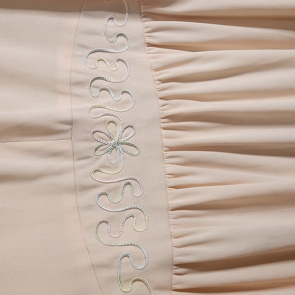 Sears Fashions 1970s Peach Formal Dress
Lot K - Picture 4 of 9